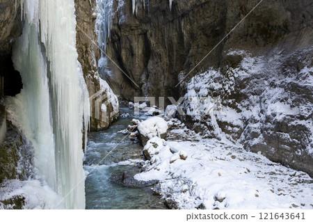 Partnachklamm or Partnach gorge in wintertime 121643641