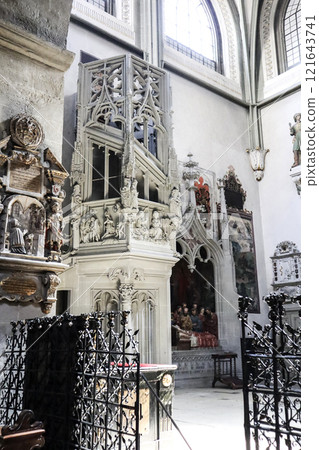 Minster in Konstanz, Lake Constance in Germany Minster in Konstanz, Lake Constance in Germany 121643741