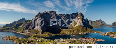Lofoten is an archipelago in the county of Nordland, Norway. 121644034