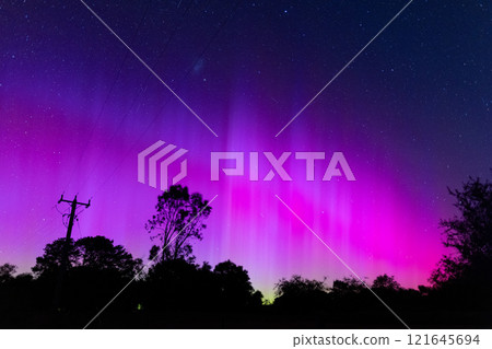 Aurora Australis Appearance in January 2025 121645694