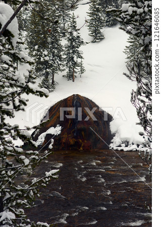 Winter Snowing Geothermal Pool Yellowstone Winter Snowing Geothermal Pool Yellowstone 121646085