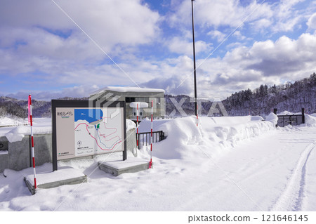 Shinkatsurazawa Dam (winter) 121646145