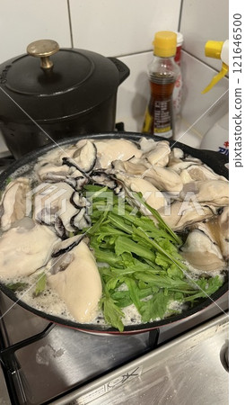 Oyster hotpot Oyster hotpot 121646500