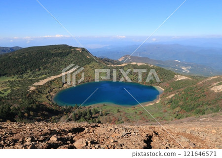 A spectacular view of Goshiki-numa from the summit of Mount Issaikyo 121646571