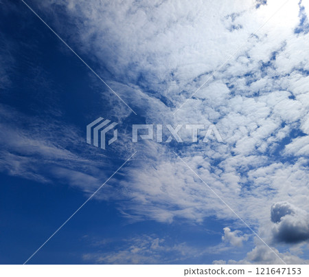 Stunning Sky with Wispy Clouds 121647153
