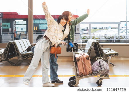 Image of girls excited before leaving on a trip 121647759