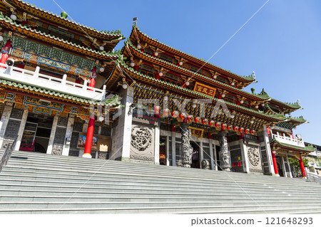 Building view of the Sunfong (Sanfeng) Temple in Kaohsiung, Taiwan, enshrined to the Neza (also known as Marshal of the Central Altar). 121648293