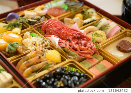 New Year's celebration: Osechi cuisine 121648482