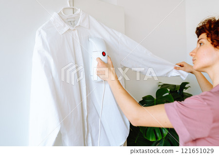 iron things with steam iron, steamer iron things with steam iron, steamer 121651029