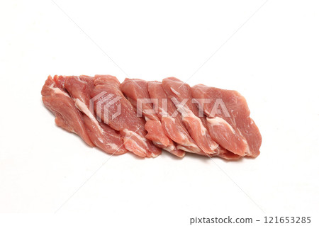 白色背景上的生豬腰肉 白色背景上的生豬腰肉 121653285