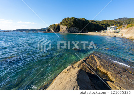 Scenery along the coastline of Susami Town, Wakayama Prefecture (December 2024) 121655325