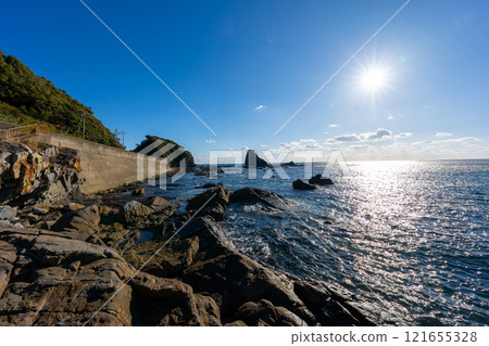 Scenery along the coastline of Susami Town, Wakayama Prefecture (December 2024) Scenery along the coastline of Susami Town, Wakayama Prefecture (December 2024) 121655328