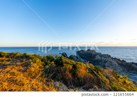 Wakayama Prefecture: Sunset view from the southernmost tip of Honshu (December 2024) 121655664