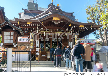 New Year's visit to Otori Shrine, Shimomeguro, Meguro Ward, Tokyo New Year's visit to Otori Shrine, Shimomeguro, Meguro Ward, Tokyo 121656751