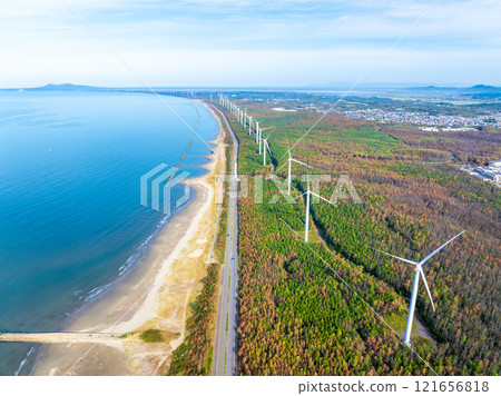 男鹿半島的風力發電（秋田縣片神市） 121656818