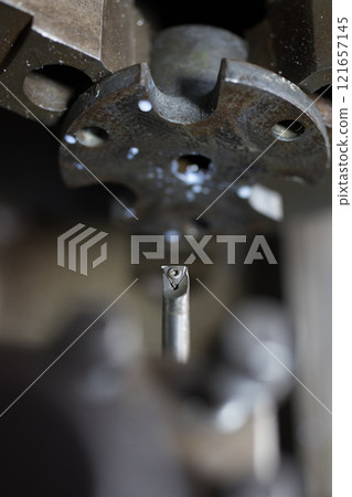 Internal diameter machining on a lathe Internal diameter machining on a lathe 121657145