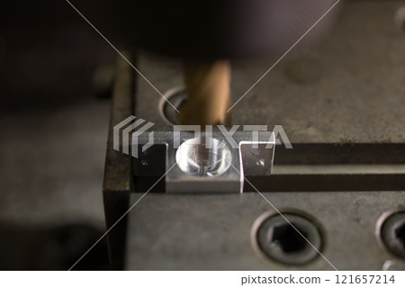Part machining at machining center Part machining at machining center 121657214