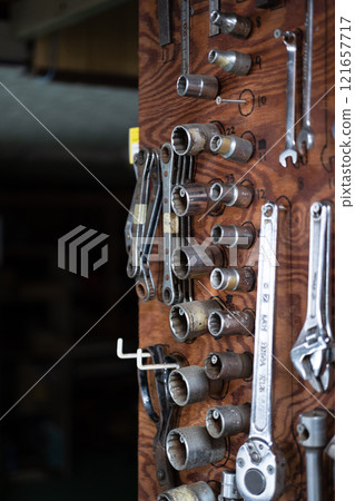 Tool shelf 121657717