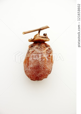 乾柿白色背景 121658602