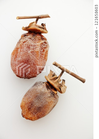 乾柿白色背景 121658603