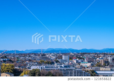 1 月 2 日，日本橫濱城市景觀。座野站、大正堂客房等景觀背景中可以看到山脈=令和7 121658822