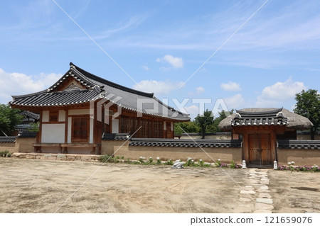 Hahoe Village, South Korea 121659076