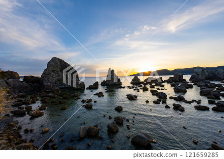 和歌山縣串本市的日出景色（2024年12月） 121659285