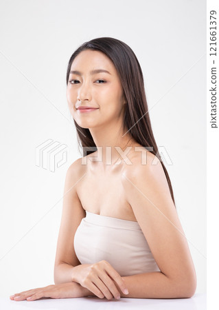Beauty Portrait of a Smiling Woman with Flawless Skin Beauty Portrait of a Smiling Woman with Flawless Skin 121661379