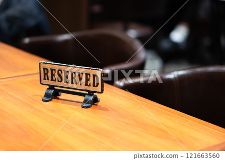 預留座位卡 121663560