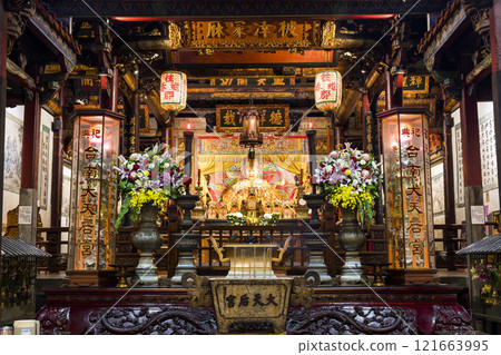 The main hall of the Great Mazu Temple in Tainan, Taiwan, enshrined statues of Mazu. the Mazu is a deified form of the medieval Fujianese shamaness Lin Moniang. 121663995