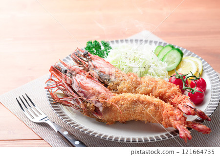 炸海虎蝦 具有隻有在大自然中才能找到的緊緻口感和風味，味道濃鬱。 121664735