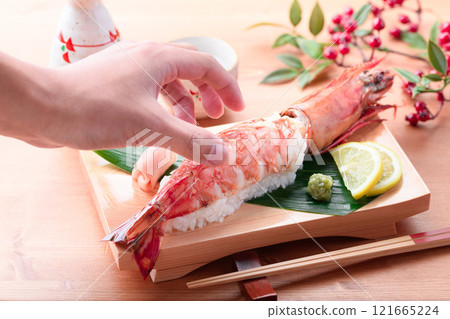 [Large Shrimp] Sea Tiger Sushi (1 piece) The firm texture and flavor of natural shrimp, and its rich umami are its specialties. 121665224