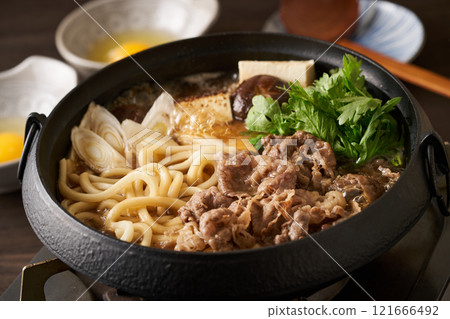 Sukiyaki Udon 121666492