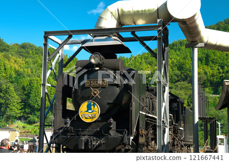 SL山口號列車停靠島根縣嘉石郡津和野町津和野站 SL山口號列車停靠島根縣嘉石郡津和野町津和野站 121667441