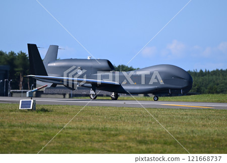 Japan Air Self-Defense Force RQ-4B Global Hawk landing 121668737