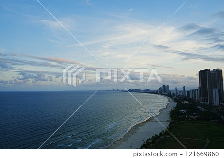 Man Thai Beach, Da Nang, Vietnam 121669860