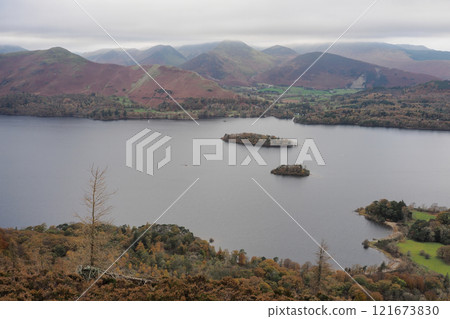 View from Walla Crag across Derwent Water and Catbells, Lake District 121673830