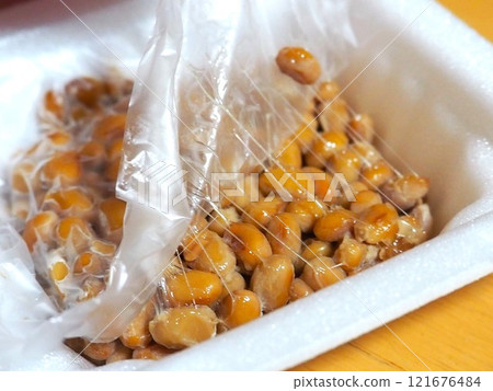 剝膜時的納豆 121676484