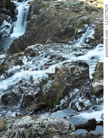 Umamon Falls December: Partly frozen 121677628