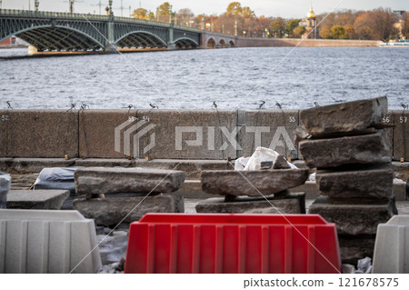 Neva river embankment maintenance. Reinforcing structure to prevent flooding under municipal care 121678575