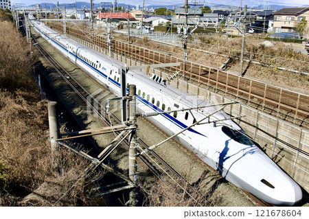 新幹線N700A繞二川彎道運行 新幹線N700A繞二川彎道運行 121678604