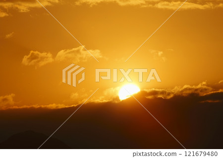 Mount Mikami and sunrise seen from Lake Kihama 121679480