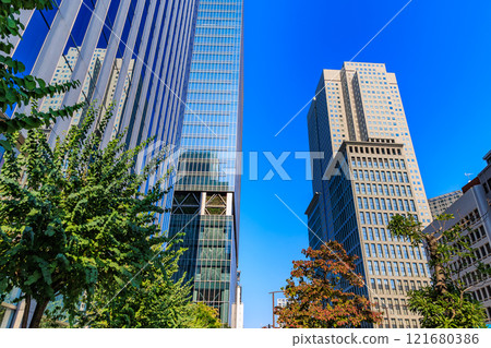 Akasaka cityscape (Akasaka Stargate Plaza and Sanno Park Tower) in Minato Ward, Tokyo Akasaka cityscape (Akasaka Stargate Plaza and Sanno Park Tower) in Minato Ward, Tokyo 121680386