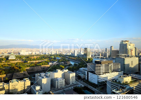 大阪城,秋天,秋葉,大阪城公園,高高的秋天天空,在大阪城周圍散步,大阪觀光,入境旅遊,秋天的大阪城 大阪城,秋天,秋葉,大阪城公園,高高的秋天天空,在大阪城周圍散步,大阪觀光,入境旅遊,秋天的大阪城 121680546