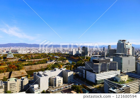 大阪城,秋天,秋葉,大阪城公園,高高的秋天天空,在大阪城周圍散步,大阪觀光,入境旅遊,秋天的大阪城 大阪城,秋天,秋葉,大阪城公園,高高的秋天天空,在大阪城周圍散步,大阪觀光,入境旅遊,秋天的大阪城 121680594