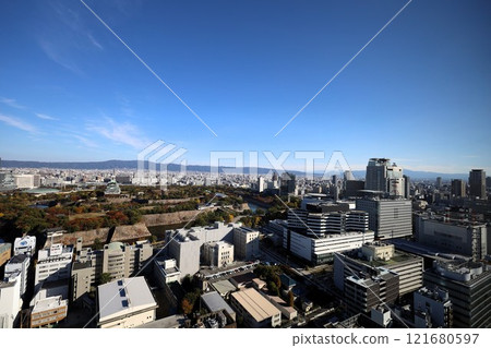 大阪城,秋天,秋葉,大阪城公園,高高的秋天天空,在大阪城周圍散步,大阪觀光,入境旅遊,秋天的大阪城 大阪城,秋天,秋葉,大阪城公園,高高的秋天天空,在大阪城周圍散步,大阪觀光,入境旅遊,秋天的大阪城 121680597