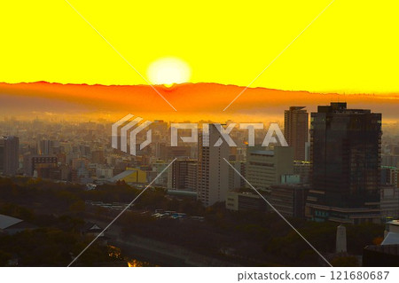 First sunrise of the year, sunrise, sunrise, New Year, Osaka Castle, Osaka Castle Park, winter sunrise, winter sunrise First sunrise of the year, sunrise, sunrise, New Year, Osaka Castle, Osaka Castle Park, winter sunrise, winter sunrise 121680687