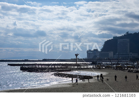 Atami Beach in the morning 121681103