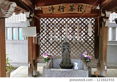 善國寺的菩薩像[東京都新宿區] 121682458