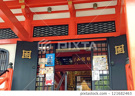 Main Hall of Zenkokuji Temple [Shinjuku Ward, Tokyo] 121682463